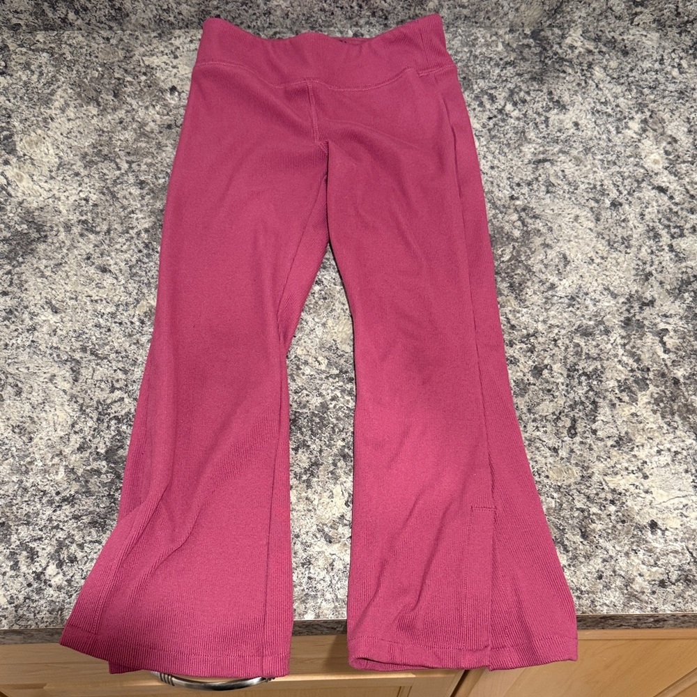 Abercrombie Kids pink/purple Leggings. Size 5/6